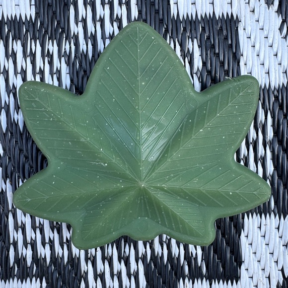 Barkbox super chewer dog toy - Picture 2 of 2